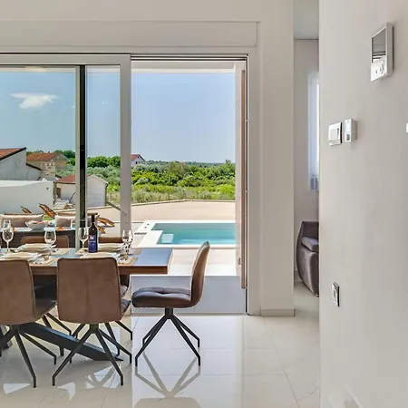 Kate Zadarvillas Villa Knezevic