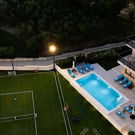 Kate Zadarvillas Villa *