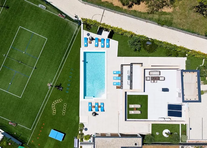 Kate Zadarvillas * Knezevic