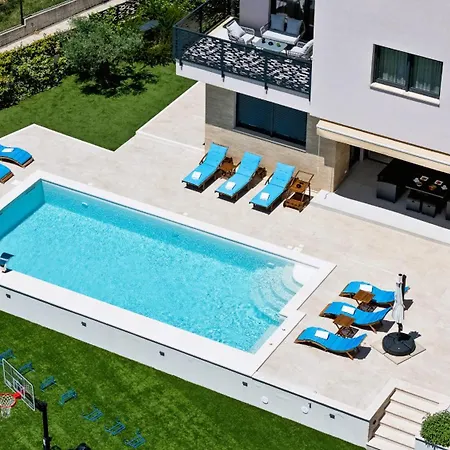 Kate Zadarvillas Villa *