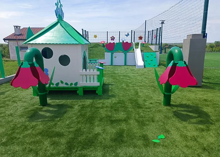 Kate Zadarvillas Villa